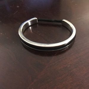 Hair tie bracelet